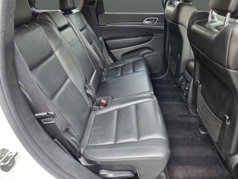 Used 2018 Jeep Grand Cherokee Limited image 14