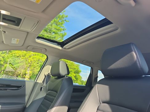 Used 2025 Honda CR-V EX-L image 28
