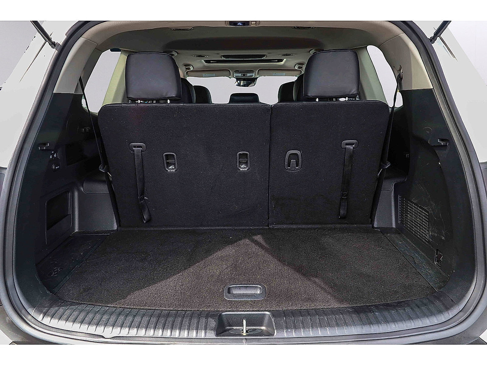 Used 2020 Kia Telluride S w/ S 8 Passenger Seating Package AWD/4WD image 24
