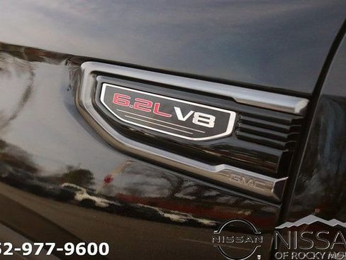 Used 2023 GMC Sierra 1500 AT4 w/ AT4 Premium Package image 12