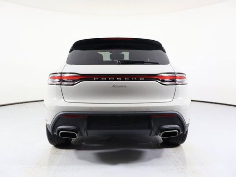 Certified 2025 Porsche Macan image 28