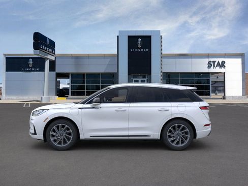 Used 2023 Lincoln Corsair Grand Touring w/ Equipment Group 302A image 3