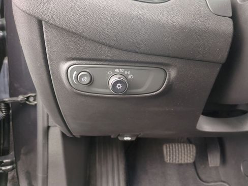 Certified 2022 Chevrolet Equinox LT image 18