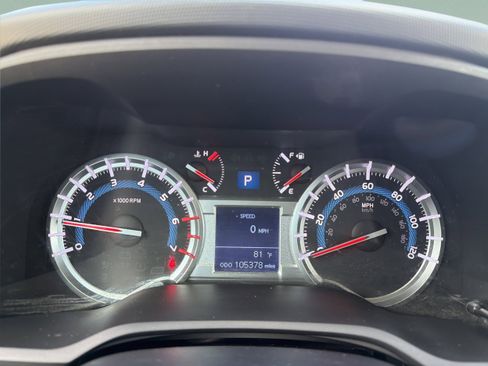 Used 2016 Toyota 4Runner SR5 AWD/4WD image 18