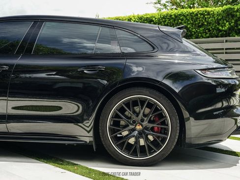 Used 2023 Porsche Panamera GTS AWD/4WD image 5