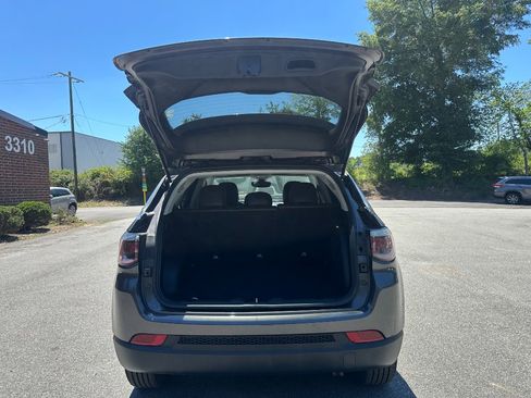 Used 2021 Jeep Compass Latitude w/ Sun and Sound Group AWD/4WD image 37