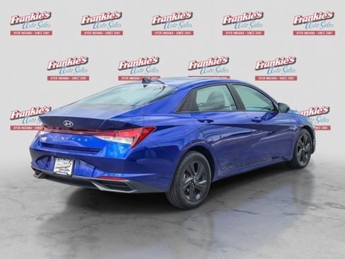 Used 2022 Hyundai Elantra SEL FWD image 5