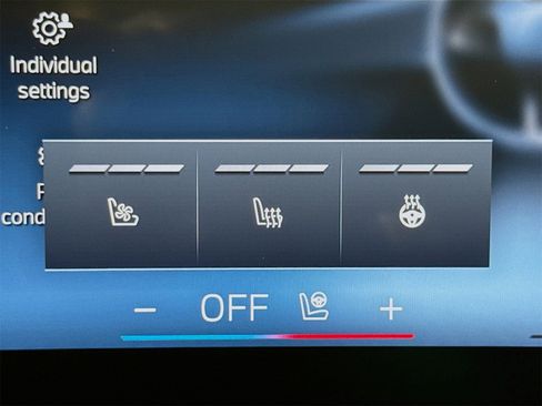 New 2026 BMW iX xDrive60 w/ Premium Package image 21