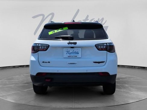 Used 2025 Jeep Compass Trailhawk AWD/4WD image 7