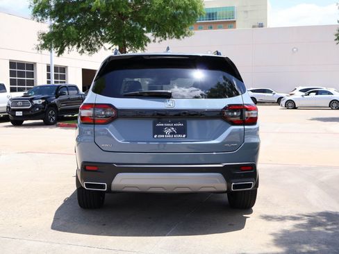 Used 2025 Honda Pilot Elite image 5