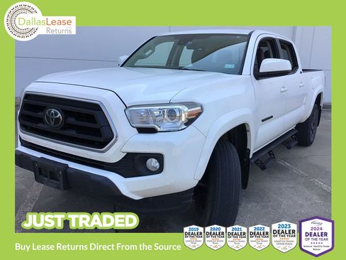 Used 2022 Toyota Tacoma SR5 RWD image 1