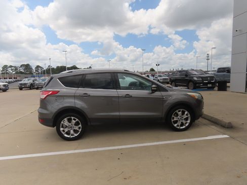 Used 2014 Ford Escape Titanium w/ Equipment Group 401A AWD/4WD image 10