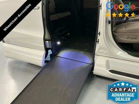 Used 2021 Honda Odyssey EX image 15