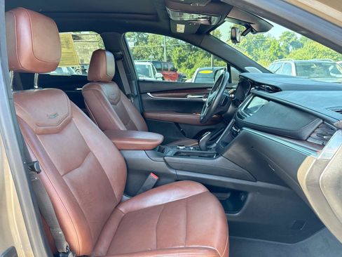 Used 2023 Cadillac XT5 Premium Luxury w/ Technology Package FWD image 17