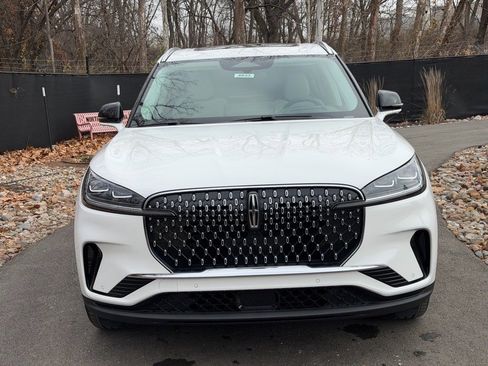 New 2026 Lincoln Aviator Reserve image 8