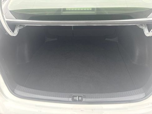 Used 2023 Toyota Corolla LE FWD image 40