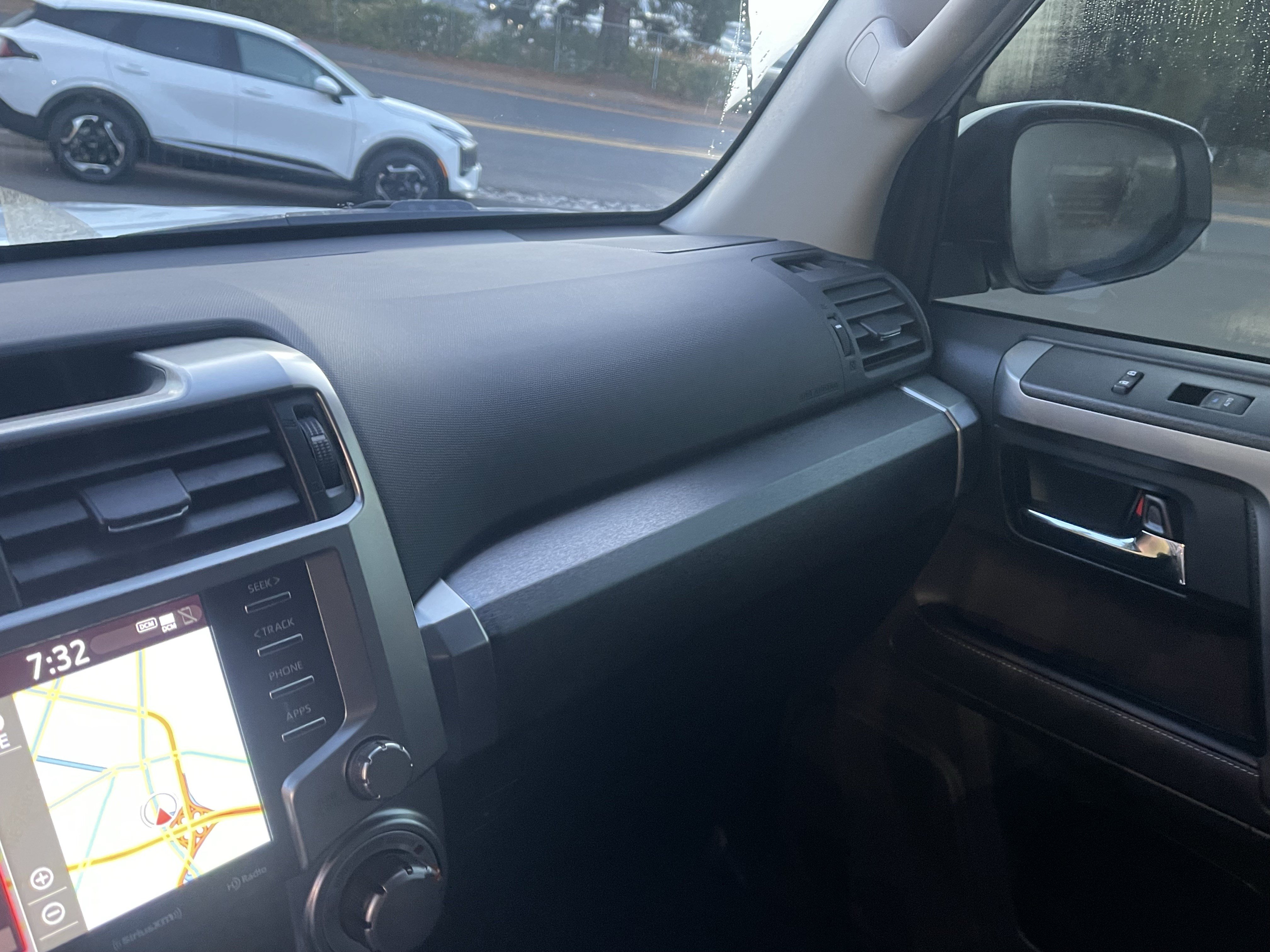 Used 2022 Toyota 4Runner SR5 AWD/4WD image 23
