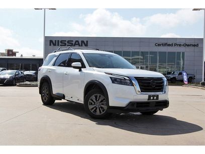 Used 2025 Nissan Pathfinder SV w/ Cargo Package
