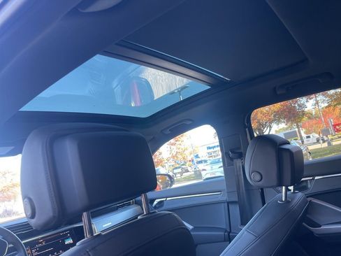 Used 2025 Audi Q3 2.0T Premium image 11