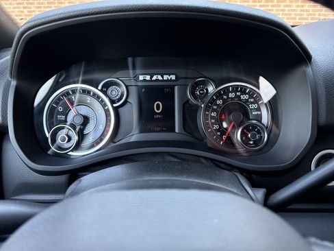 Used 2019 RAM 3500 Big Horn AWD/4WD image 4
