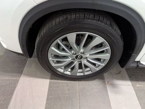 Used 2023 INFINITI QX50 Luxe AWD/4WD image 7