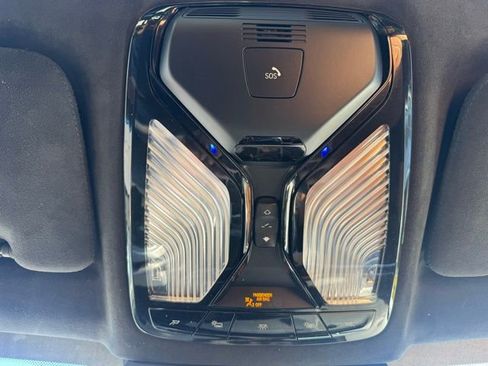 Used 2023 BMW X7 xDrive40i w/ M Sport Package image 37