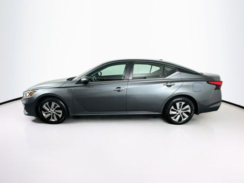 Used 2020 Nissan Altima 2.5 S FWD image 4