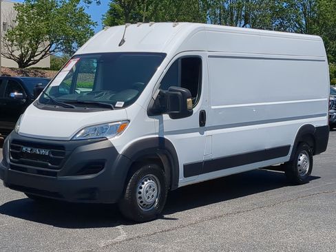 Used 2023 RAM ProMaster 2500 FWD image 5
