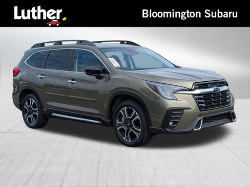 Used 2025 Subaru Ascent Touring w/ Popular Package #2 AWD/4WD image 1