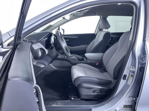 Used 2024 Subaru Outback Premium AWD/4WD image 14