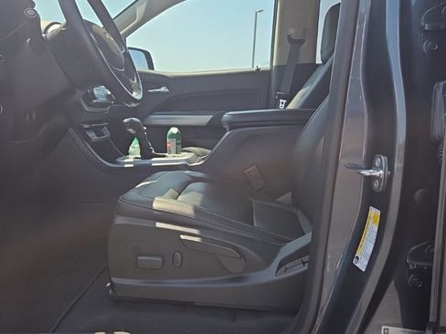 Used 2020 Chevrolet Colorado LT w/ Luxury Package AWD/4WD image 8
