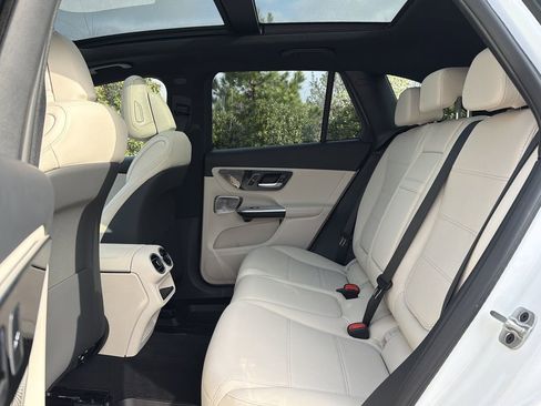 New 2026 Mercedes-Benz GLC 300 4MATIC image 14
