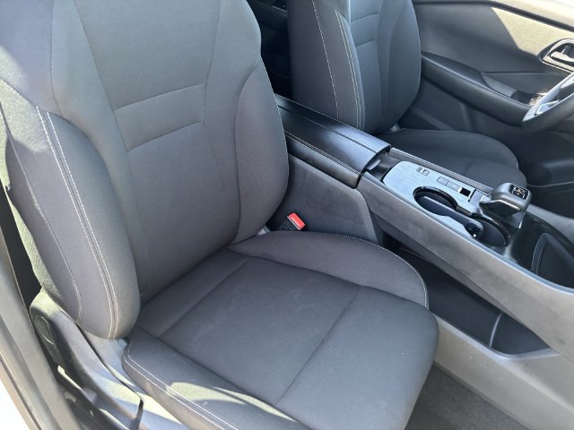 Used 2024 Nissan Rogue S FWD image 10