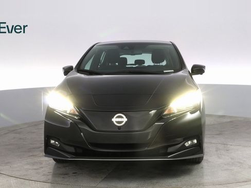 Used 2024 Nissan Leaf SV Plus image 3