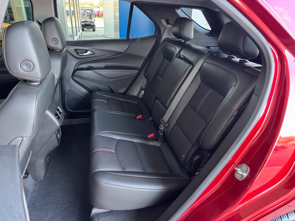 Used 2023 Chevrolet Equinox Premier FWD image 24