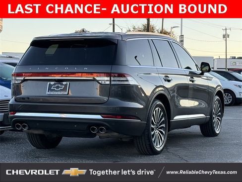 Used 2020 Lincoln Aviator Reserve w/ Equipment Group 201A image 6