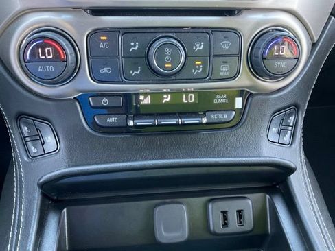 Used 2018 GMC Yukon Denali w/ Denali Ultimate Package AWD/4WD image 25
