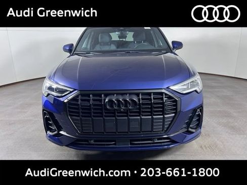 Used 2023 Audi Q3 2.0T Premium Plus w/ Premium Plus Package AWD/4WD image 2