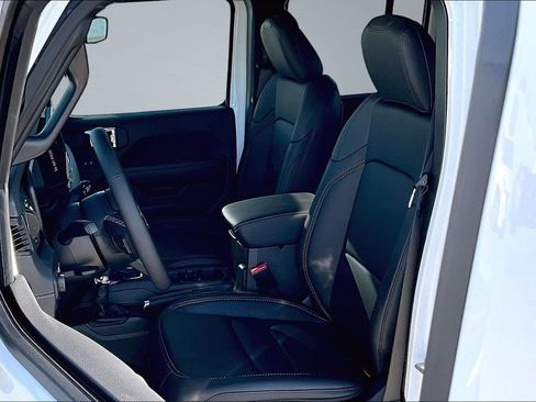 New 2026 Jeep Gladiator Sport image 3