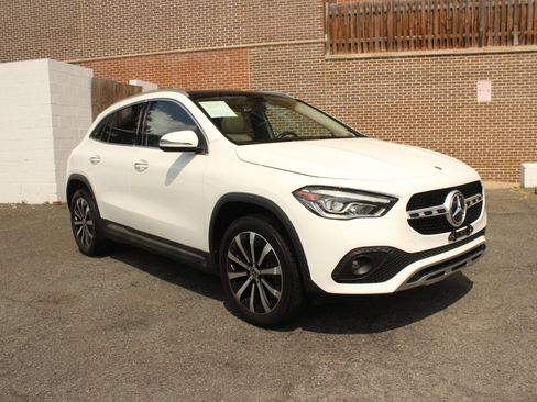 Used 2023 Mercedes-Benz GLA 250 w/ Premium Package image 1