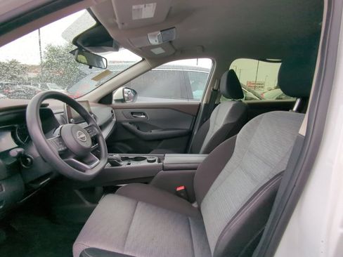 Used 2023 Nissan Rogue SV AWD/4WD image 6