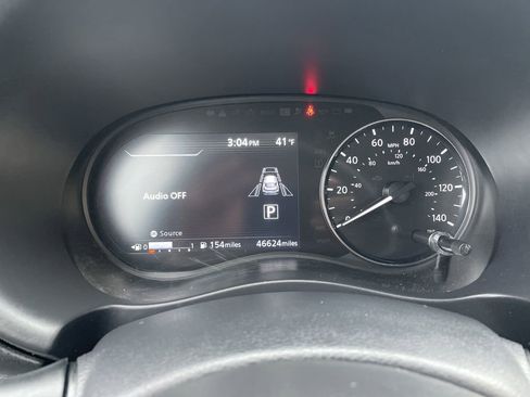 Used 2024 Nissan Kicks SR image 17