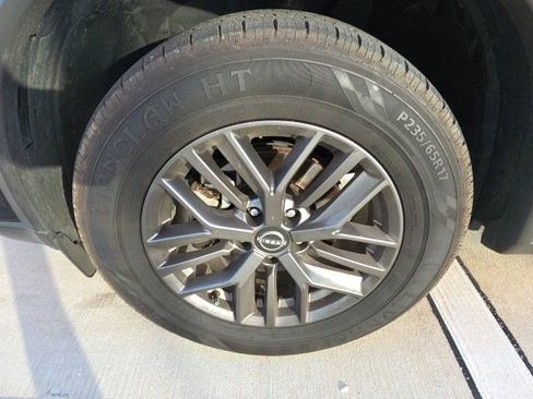 Used 2024 Nissan Rogue S image 11