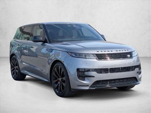 Used 2025 Land Rover Range Rover Sport Dynamic SE AWD/4WD image 3