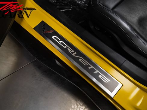 Used 2016 Chevrolet Corvette Z06 w/ 3LZ Preferred Equipment Group RWD image 32
