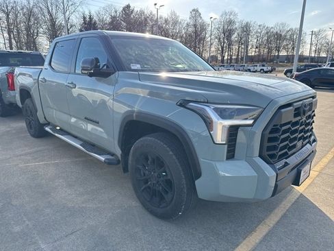 Used 2024 Toyota Tundra Limited image 12