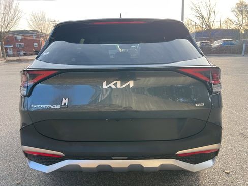 Certified 2023 Kia Sportage LX image 4