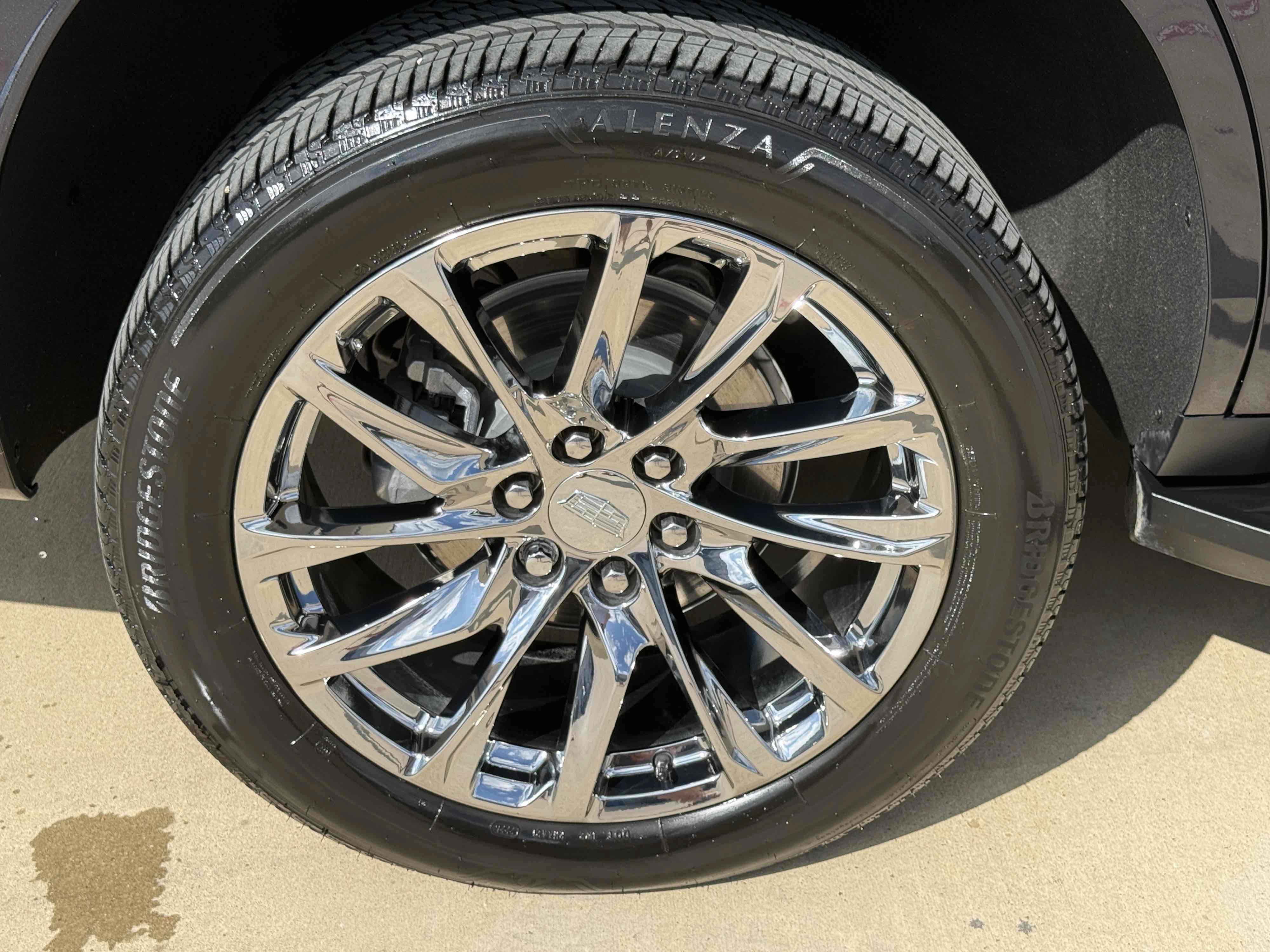 Used 2025 Cadillac Escalade Premium Luxury AWD/4WD image 18