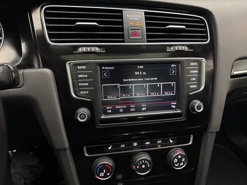 Used 2017 Volkswagen GTI Autobahn FWD image 20