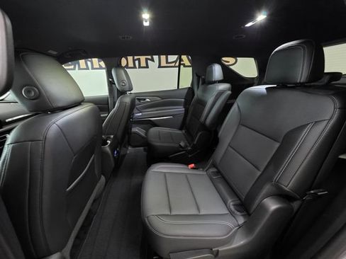 Used 2026 Chevrolet Traverse LT AWD/4WD image 15